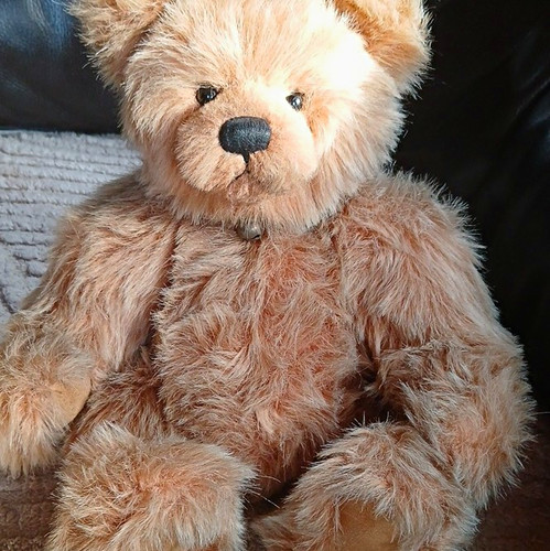 Charlie bears goldie - charlie,